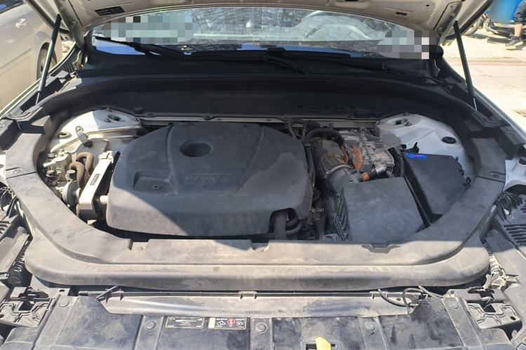 Used Volvo XC60 New Energy 2019 T8 E-Drive Hybrid Prestige Luxury Version China V Standard Engine Bay