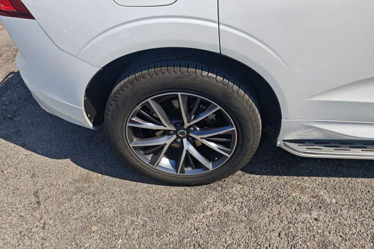 Used Volvo XC60 New Energy 2019 T8 E-Drive Hybrid Intelligent Luxury Sport Edition China V Standard Exterior 5