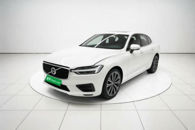 Volvo XC60 New Energy 2019 T8 E-Drive Hybrid Intelligent Luxury Sport Edition China VI usado