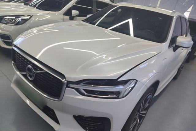 Volvo XC60 New Energy 2019 T8 E-Drive Hybrid Intelligent Luxury Sport Edition China VI usado