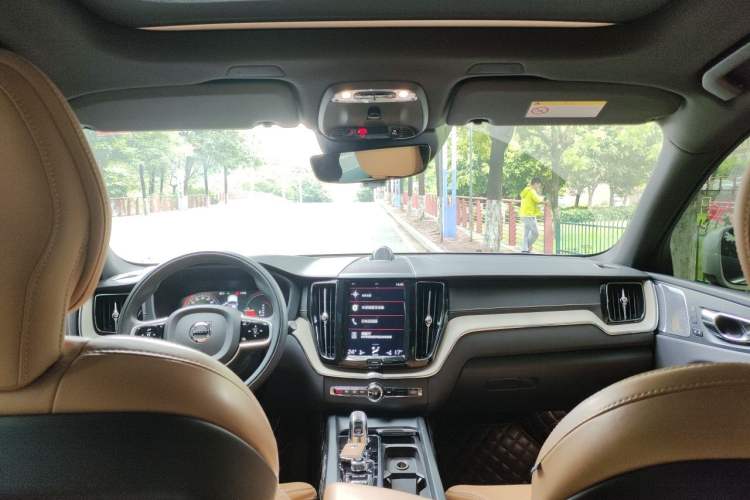 Used Volvo XC60 New Energy 2019 T8 E-Drive Hybrid Prestige Luxury Version China V Standard Headliner