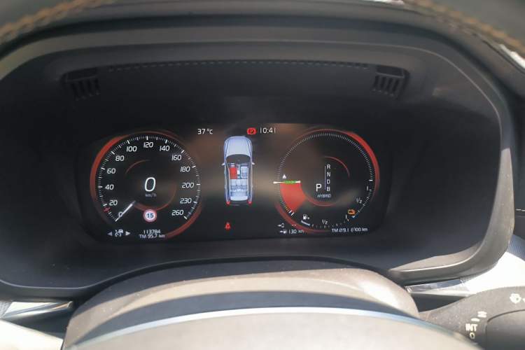 Used Volvo XC60 New Energy 2019 T8 E-Drive Hybrid Prestige Luxury Version China V Standard Instrument Cluster