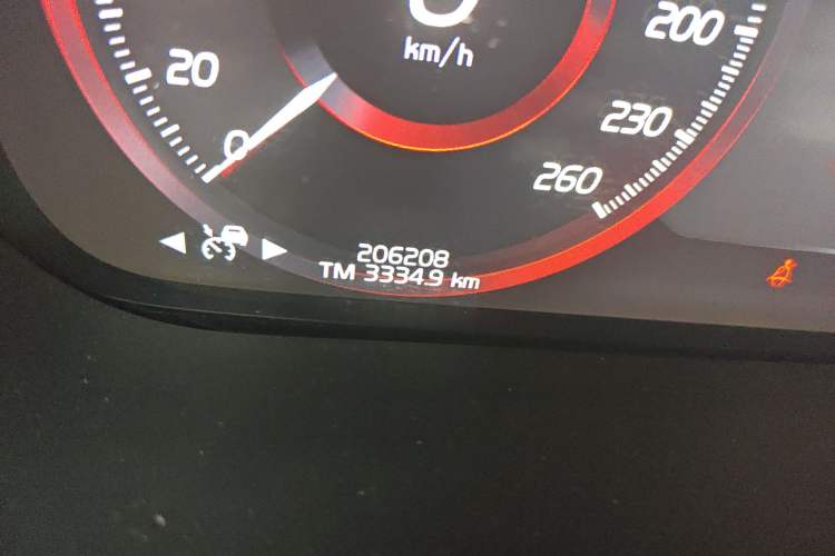 Used Volvo XC60 New Energy 2019 T8 E-Drive Hybrid Prestige Luxury Version China V Standard Odometer Close Up