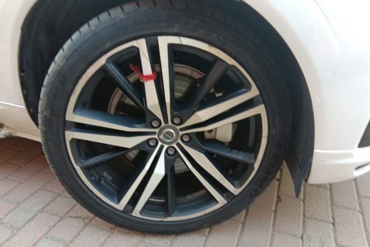 Used Volvo XC60 New Energy 2019 T8 E-Drive Hybrid Intelligent Luxury Sport Edition China V Standard Right Front Wheel Hub