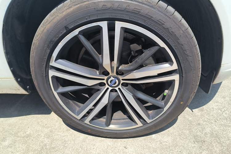 Used Volvo XC60 New Energy 2019 T8 E-Drive Hybrid Prestige Luxury Version China V Standard Right Front Wheel Hub
