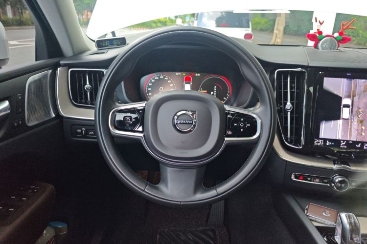 Used Volvo XC60 New Energy 2019 T8 E-Drive Hybrid Prestige Luxury Version China V Standard Steering Wheel
