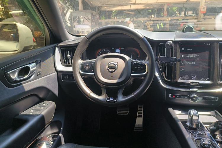Used Volvo XC60 New Energy 2019 T8 E-Drive Hybrid Prestige Luxury Version China V Standard Steering Wheel