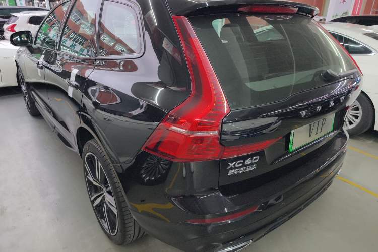 Used Volvo XC60 New Energy 2020 T8 eDrive Hybrid – Smart & Sporty Edition Exterior 3