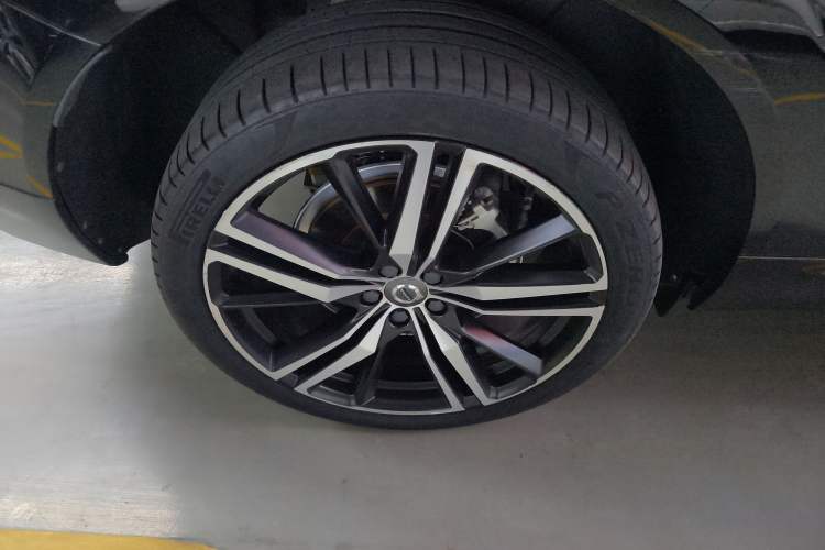 Used Volvo XC60 New Energy 2020 T8 eDrive Hybrid – Smart & Sporty Edition Exterior 8