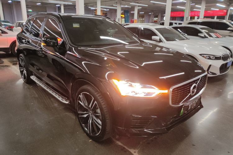 Used Volvo XC60 New Energy 2020 T8 eDrive Hybrid – Smart & Sporty Edition Front Right 45 Deg
