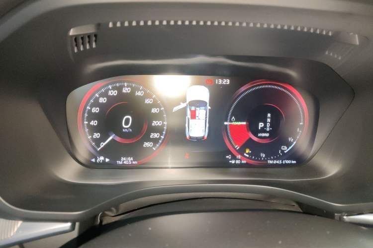 Used Volvo XC60 New Energy 2020 T8 eDrive Hybrid – Smart & Sporty Edition Instrument Cluster