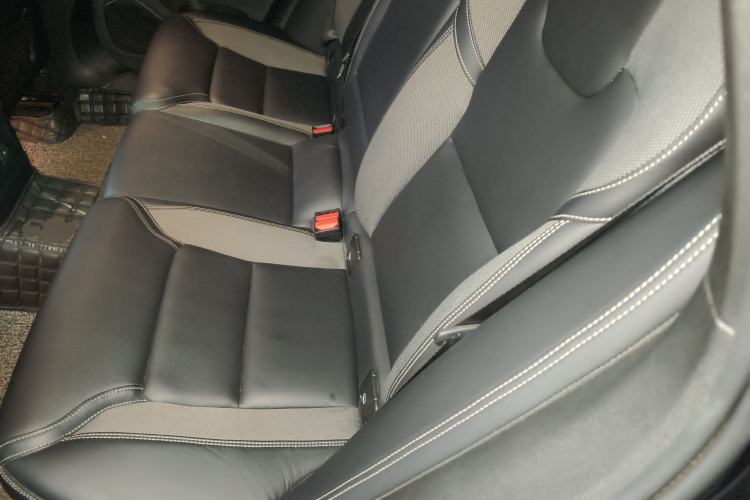 Used Volvo XC60 New Energy 2020 T8 eDrive Hybrid – Smart & Sporty Edition Interior 4