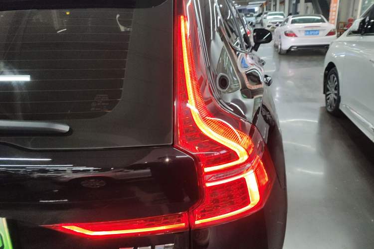 Used Volvo XC60 New Energy 2020 T8 eDrive Hybrid – Smart & Sporty Edition Right Rear Taillight