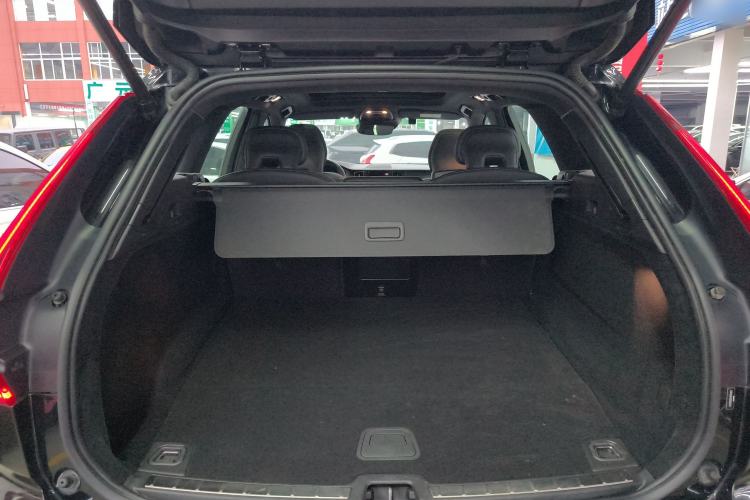 Used Volvo XC60 New Energy 2020 T8 eDrive Hybrid – Smart & Sporty Edition Trunk
