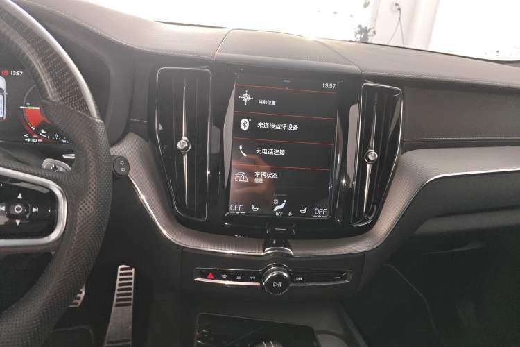 Used Volvo XC60 New Energy 2020 T8 eDrive Hybrid – Smart & Sporty Edition Audio And AC Panel