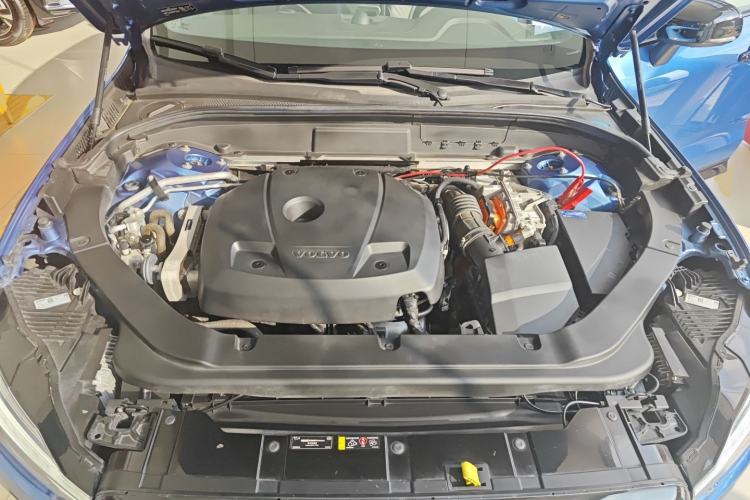 Used Volvo XC60 New Energy 2020 T8 eDrive Hybrid – Smart & Sporty Edition Engine Bay
