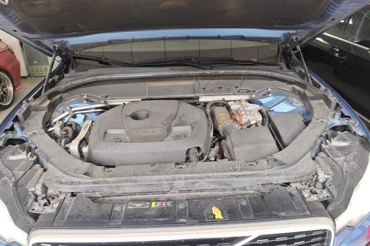 Used Volvo XC60 New Energy 2020 T8 eDrive Hybrid – Smart & Sporty Edition Engine Bay