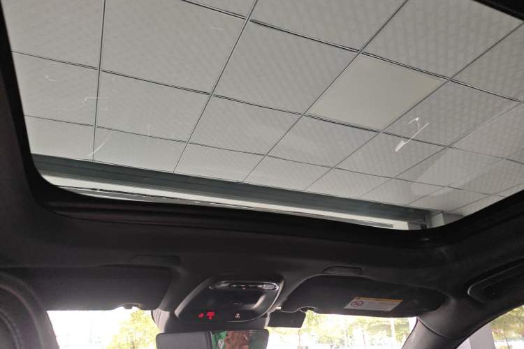 Used Volvo XC60 New Energy 2020 T8 eDrive Hybrid – Smart & Sporty Edition Headliner