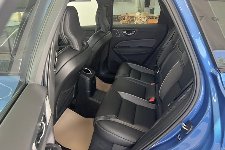 Used Volvo XC60 New Energy 2020 T8 eDrive Hybrid – Smart & Sporty Edition Interior 2