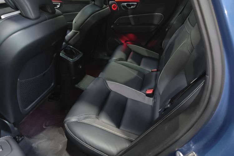 Used Volvo XC60 New Energy 2020 T8 eDrive Hybrid – Smart & Sporty Edition Interior 4
