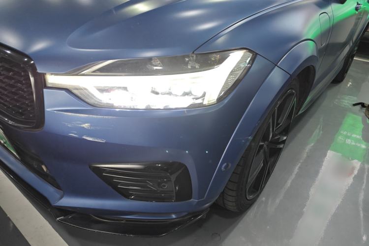 Used Volvo XC60 New Energy 2020 T8 eDrive Hybrid – Smart & Sporty Edition Left Front Headlight