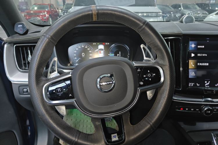 Used Volvo XC60 New Energy 2020 T8 eDrive Hybrid – Smart & Sporty Edition Steering Wheel