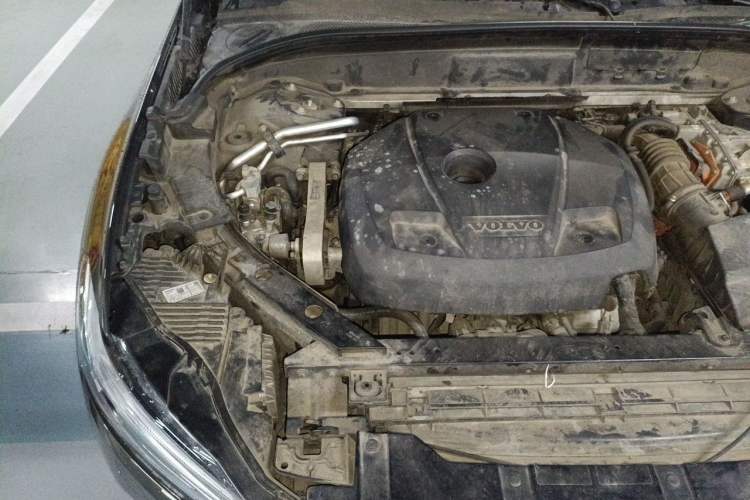 Used Volvo XC60 New Energy 2020 T8 eDrive Hybrid Luxury Edition Engine Bay Right