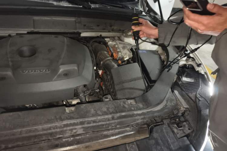 Used Volvo XC60 New Energy 2020 T8 eDrive Hybrid Luxury Edition Engine Bay Left