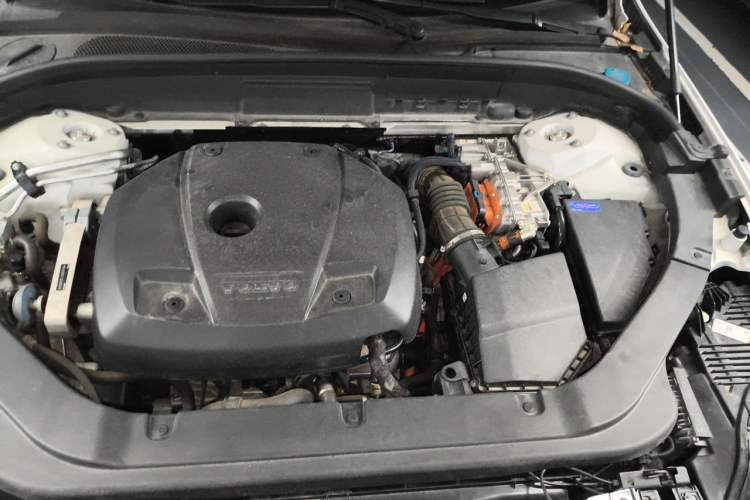 Used Volvo XC60 New Energy 2020 T8 eDrive Hybrid Luxury Edition Engine Bay Left