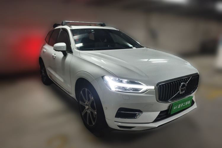 Used Volvo XC60 New Energy 2020 T8 eDrive Hybrid Luxury Edition Front Right 45 Deg