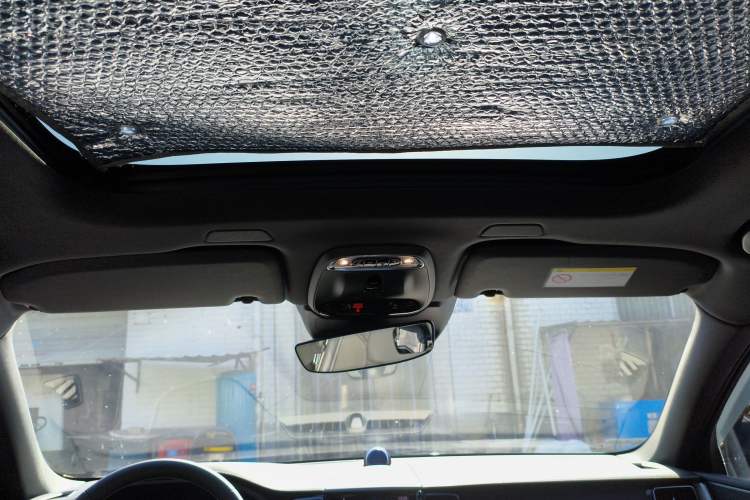 Used Volvo XC60 New Energy 2020 T8 eDrive Hybrid – Smart & Sporty Edition Headliner