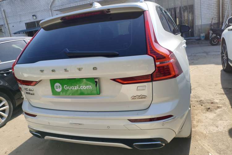 Used Volvo XC60 New Energy 2020 T8 eDrive Hybrid – Smart & Sporty Edition Rear