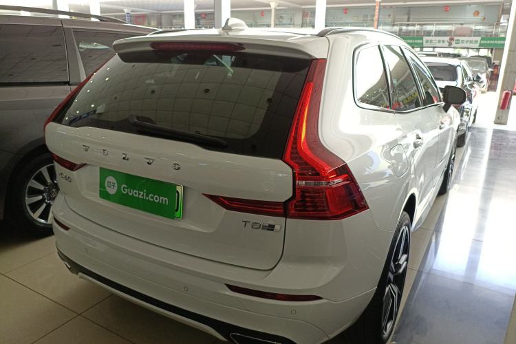 Used Volvo XC60 New Energy 2020 T8 eDrive Hybrid – Smart & Sporty Edition Rear Right 45 Deg