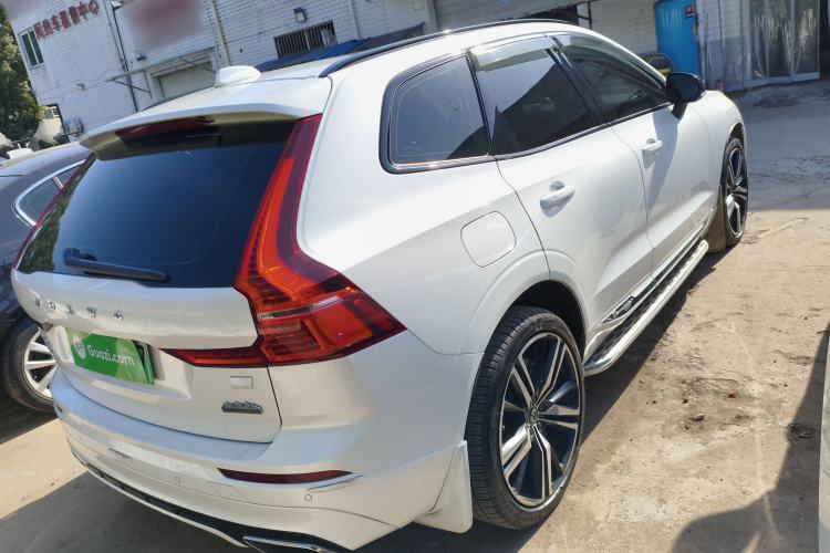 Used Volvo XC60 New Energy 2020 T8 eDrive Hybrid – Smart & Sporty Edition Rear Right 45 Deg