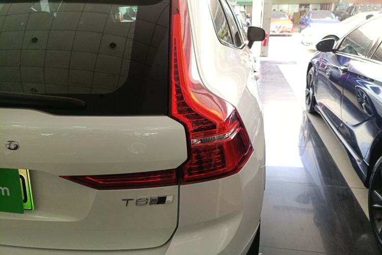 Used Volvo XC60 New Energy 2020 T8 eDrive Hybrid – Smart & Sporty Edition Right Rear Taillight