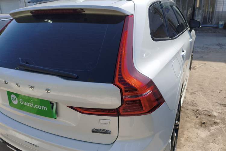 Used Volvo XC60 New Energy 2020 T8 eDrive Hybrid – Smart & Sporty Edition Right Rear Taillight