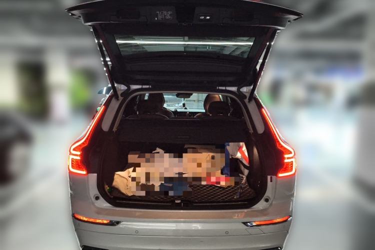 Used Volvo XC60 New Energy 2020 T8 eDrive Hybrid Luxury Edition Trunk