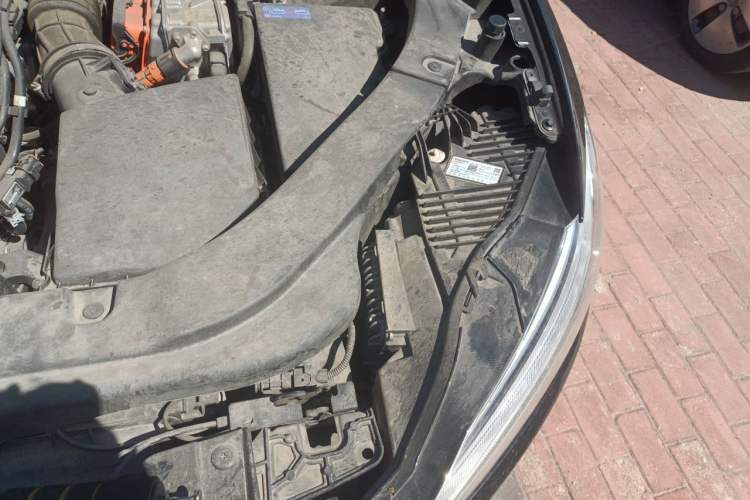 Used Volvo XC60 New Energy 2021 T8 E-Drive Hybrid Smart & Dynamic Edition Engine Bay Left