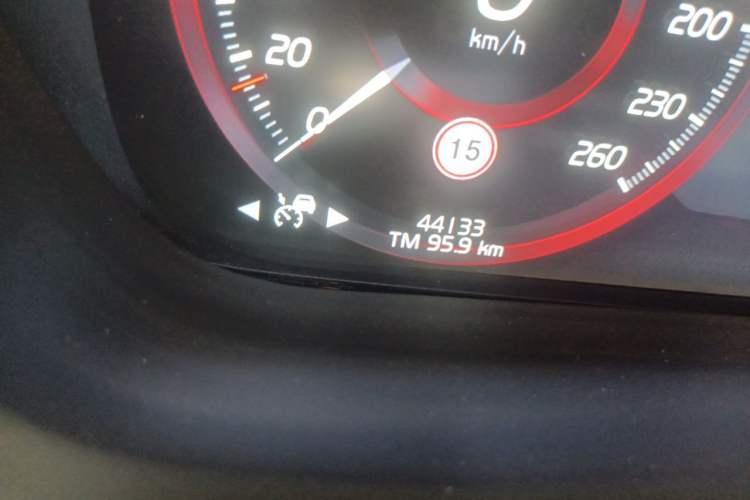 Used Volvo XC60 New Energy 2021 T8 E-Drive Hybrid Smart & Dynamic Edition Odometer Close Up