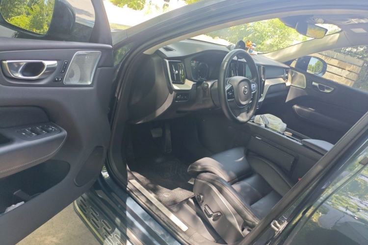Used Volvo XC60 New Energy 2021 T8 e-Drive Hybrid Luxury Edition Driver Seat