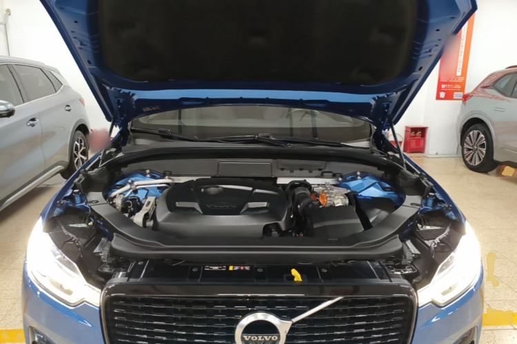 Used Volvo XC60 New Energy 2021 T8 E-Drive Hybrid Smart & Dynamic Edition Engine Bay