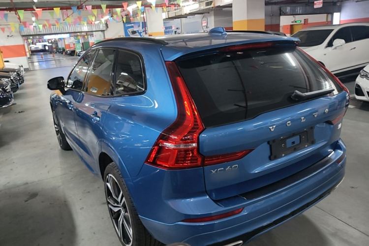 Used Volvo XC60 New Energy 2021 T8 E-Drive Hybrid Smart & Dynamic Edition Exterior 2