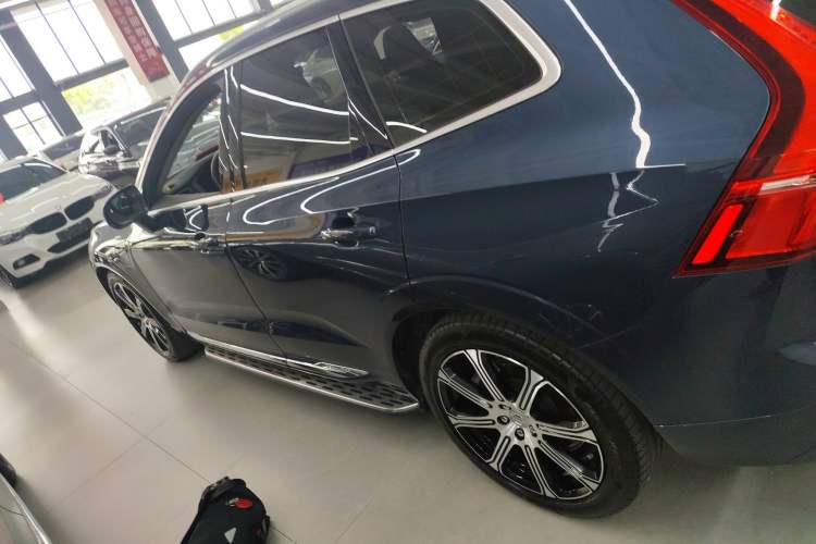 Used Volvo XC60 New Energy 2021 T8 e-Drive Hybrid Luxury Edition Exterior 3