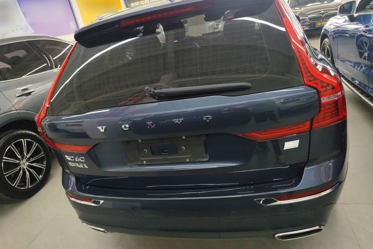 Used Volvo XC60 New Energy 2021 T8 e-Drive Hybrid Luxury Edition Exterior 4