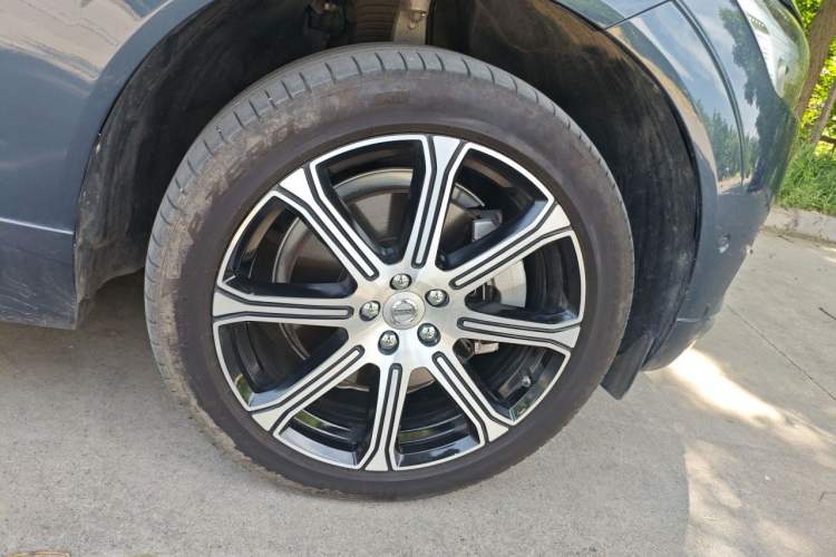 Used Volvo XC60 New Energy 2021 T8 e-Drive Hybrid Luxury Edition Exterior 7