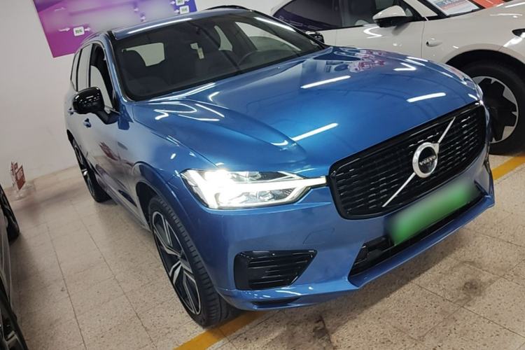 Used Volvo XC60 New Energy 2021 T8 E-Drive Hybrid Smart & Dynamic Edition Front Right 45 Deg