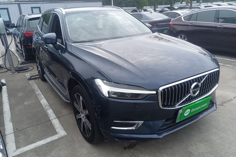 Used Volvo XC60 New Energy 2021 T8 e-Drive Hybrid Luxury Edition Front Right 45 Deg