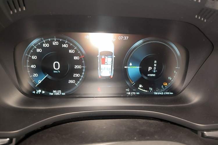 Used Volvo XC60 New Energy 2021 T8 E-Drive Hybrid Smart & Dynamic Edition Instrument Cluster