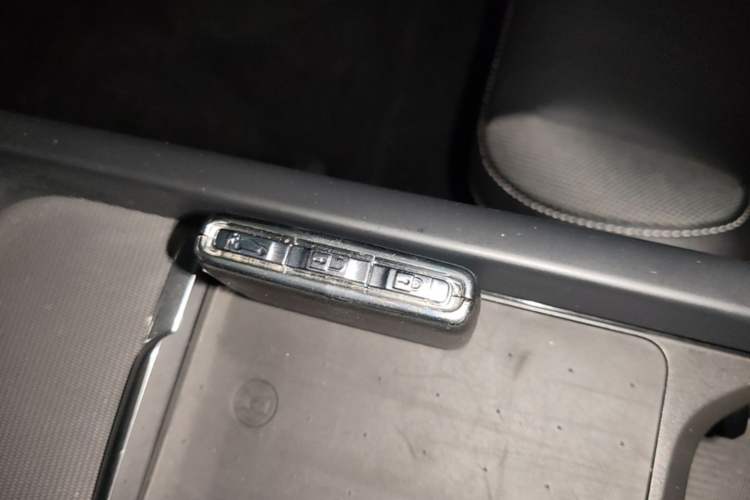 Used Volvo XC60 New Energy 2021 T8 E-Drive Hybrid Smart & Dynamic Edition Interior 1