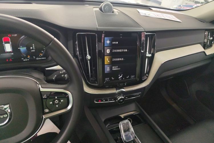 Used Volvo XC60 New Energy 2021 T8 e-Drive Hybrid Luxury Edition Interior 2